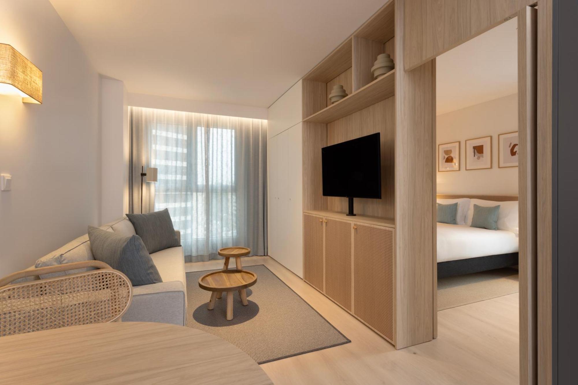 Staybridge Suites & Apartments Malaga By Ihg ภายนอก รูปภาพ