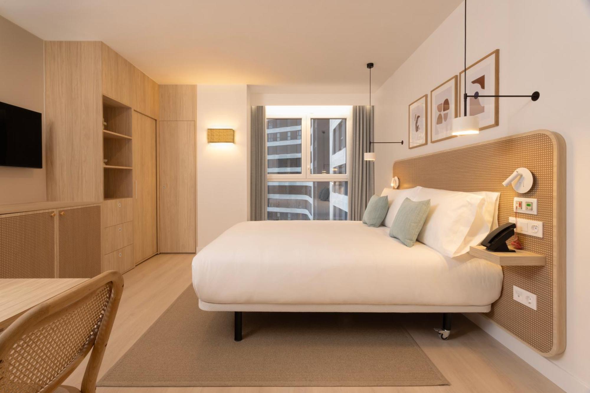 Staybridge Suites & Apartments Malaga By Ihg ภายนอก รูปภาพ