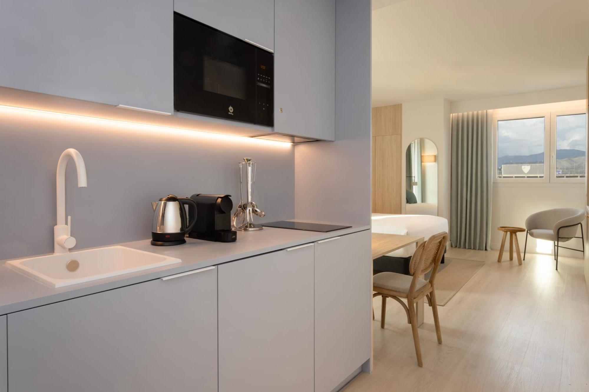 Staybridge Suites & Apartments Malaga By Ihg ภายนอก รูปภาพ