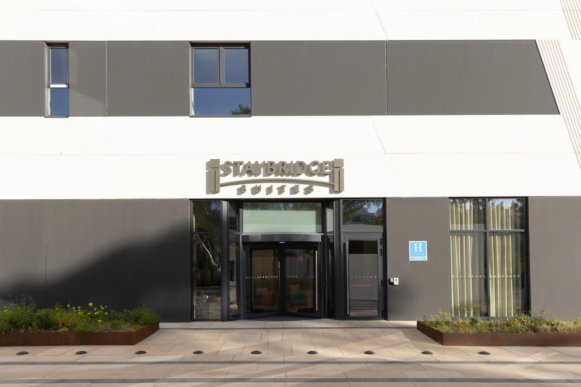 Staybridge Suites & Apartments Malaga By Ihg ภายนอก รูปภาพ