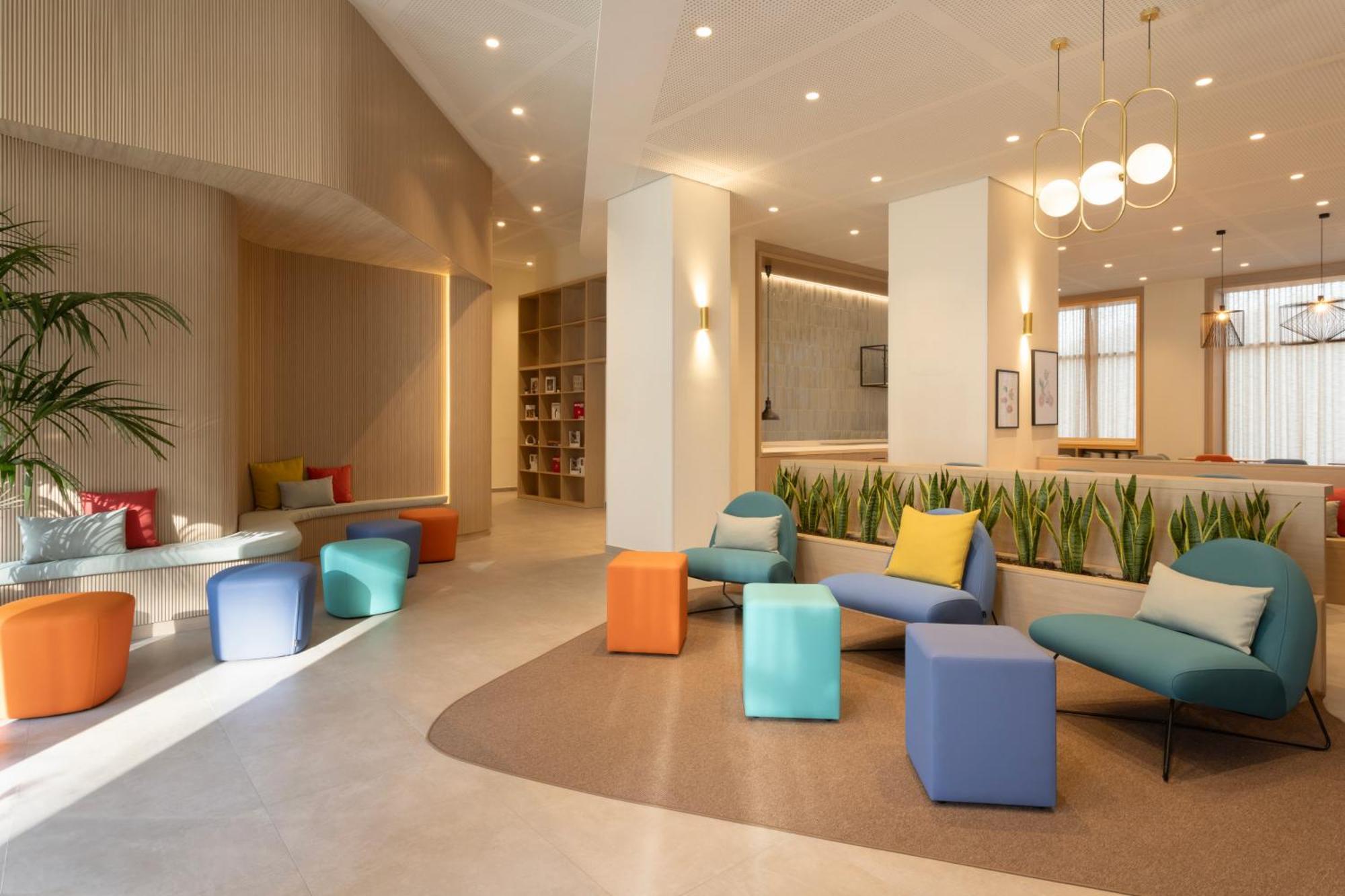 Staybridge Suites & Apartments Malaga By Ihg ภายนอก รูปภาพ